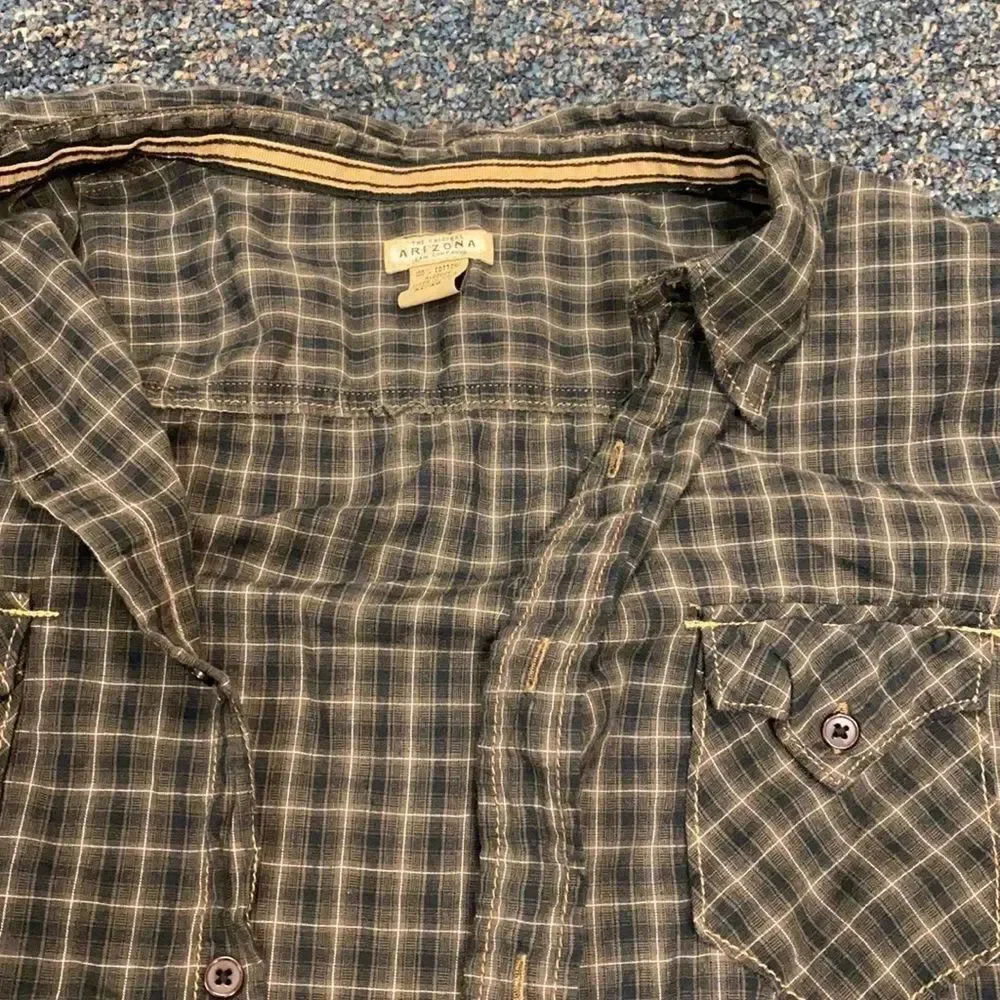The Arizona Company Plaid button down shirt sz. XL